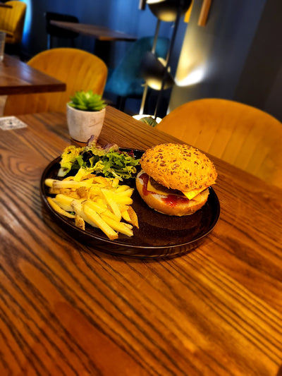 Lot de 4 assiettes 25cm rondes "brun moucheté"